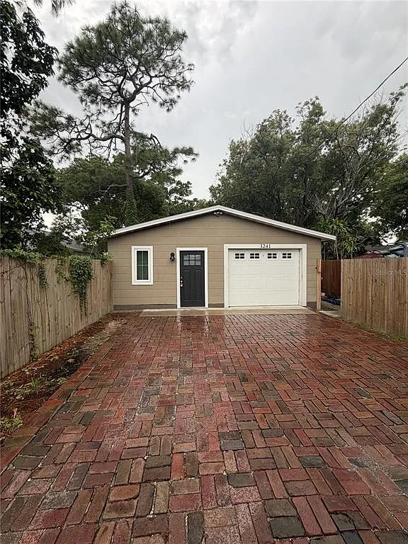 Studio, 1.0 bath, 1212 sqft, $1,350 — Photo 3
