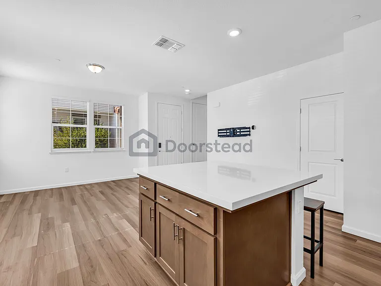 2958 Toulouse Walk — Photo 15