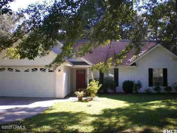 43 Le Moyne Dr, Beaufort, SC 29907