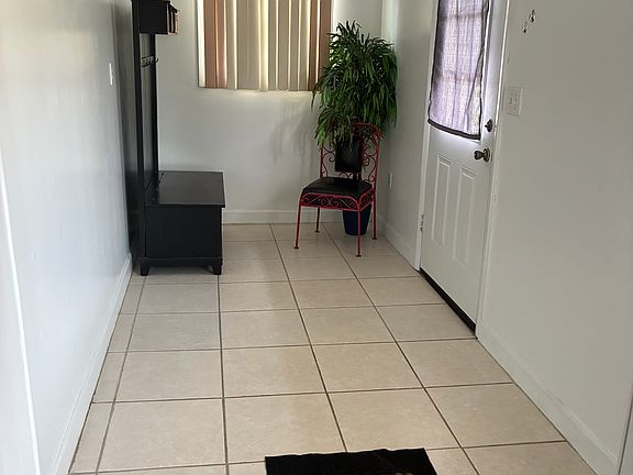 3rd image of 628 Patlin Ave