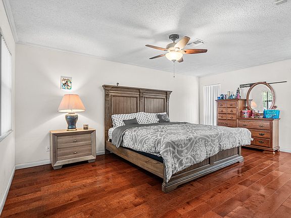 5th image of 8541 NW 51st Ct
