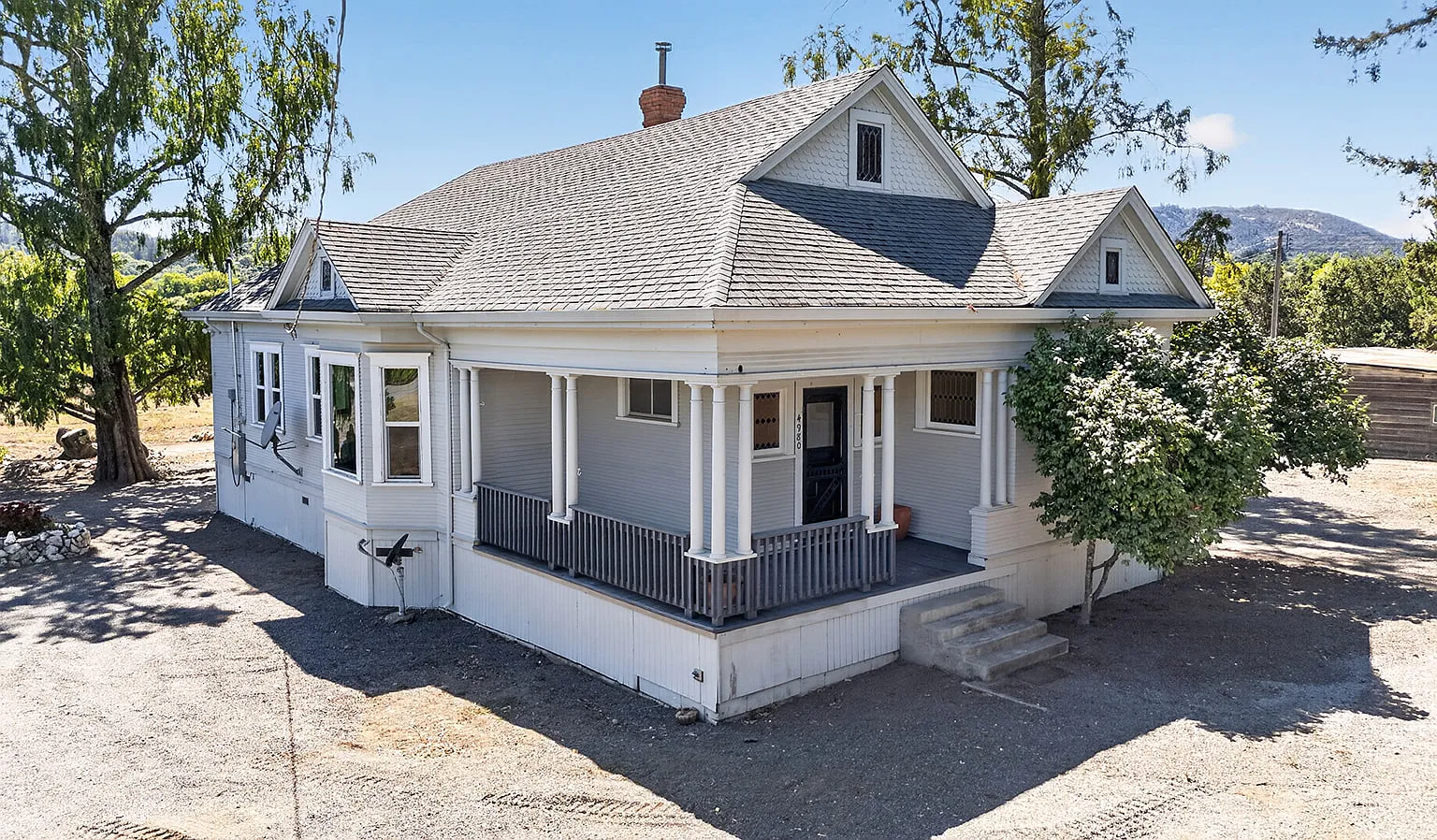 4 bed, 1.5 bath, 1558 sqft, $5,500 — Photo 1