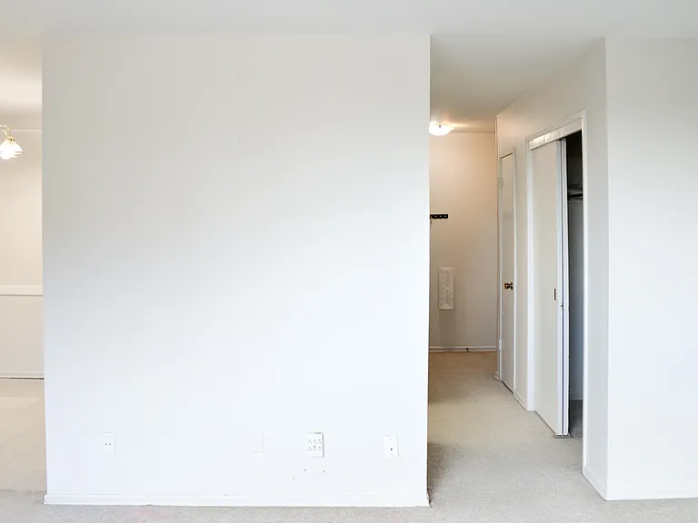 1740 Taylor Ave — Photo 25