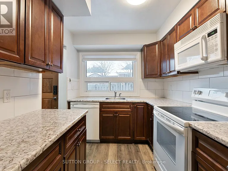 1010 Kipps Ln — Photo 17