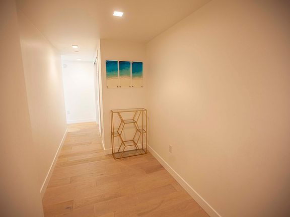 3rd image of 1545 Pine St #904