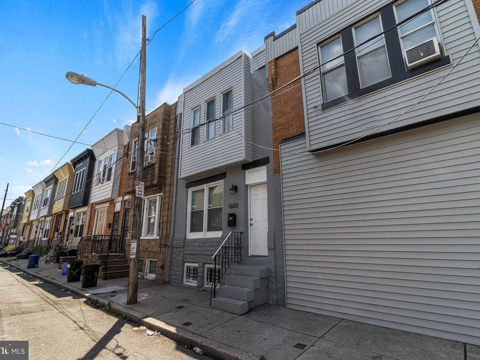 3 bed, 1.5 bath, 1500 sqft, $1,800 — Photo 2