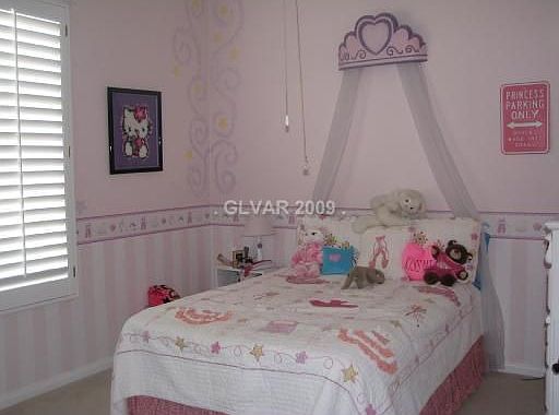5th image of 8105 Gothic Ave