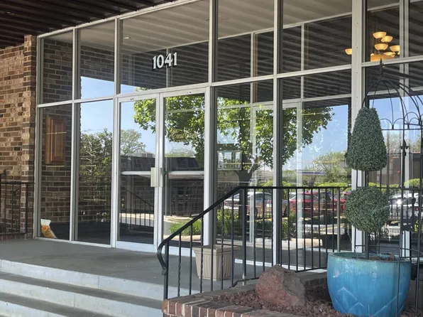 1041 W Ogden Ave #133, Naperville, IL 60563