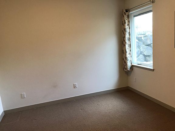 3rd image of 1419 NW 60th St #B