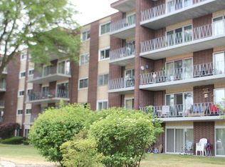 2900 Maple Ave APT 9A, Downers Grove, IL