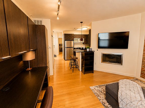 3rd image of 2306 Glenarm Pl Unit 205