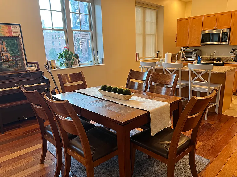 518-520 Harrison Ave #303 — Photo 3