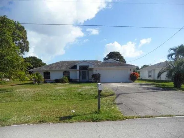 2550 SE Grand Dr, Port Saint Lucie, FL 34952