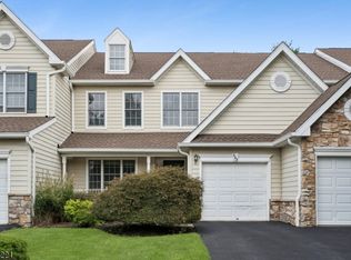 233 Patriot Hill Dr, Basking Ridge, NJ 07920