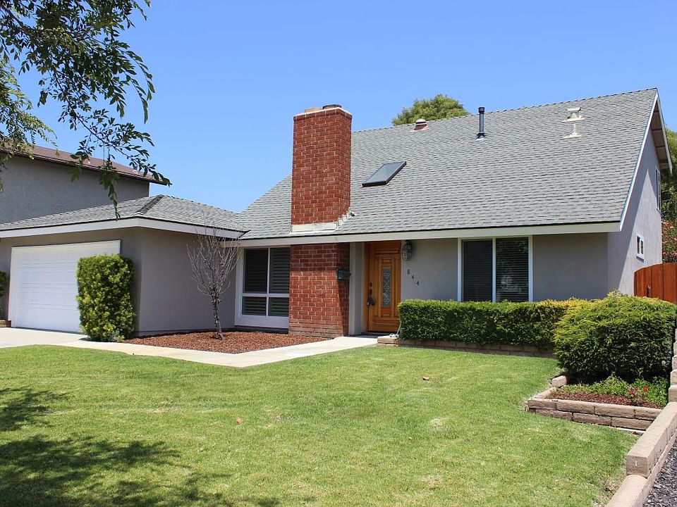1st image of 844 Utica Ave