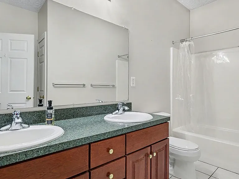 288 W Saginaw St #102 — Photo 4