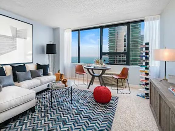 2nd image of 1212.1 S Michigan Ave #2