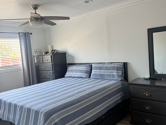 5th image of 2142 Sleepy Hollow Ave