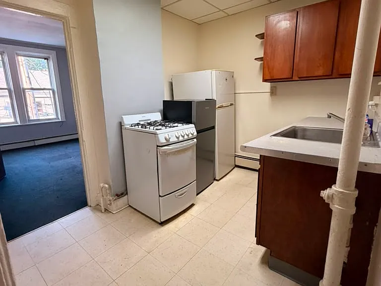 506 3rd St #2 — Photo 3