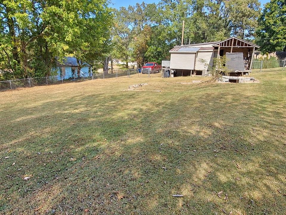 4th image of 114 Eclipse St