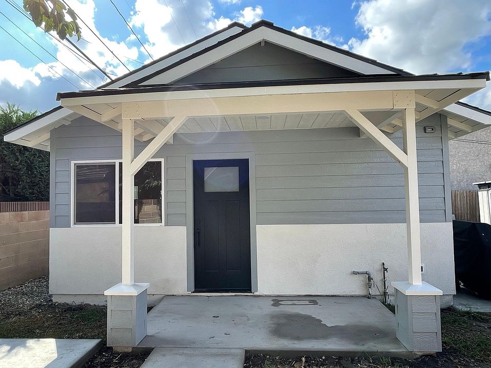 1st image of 5056 Bellflower Blvd