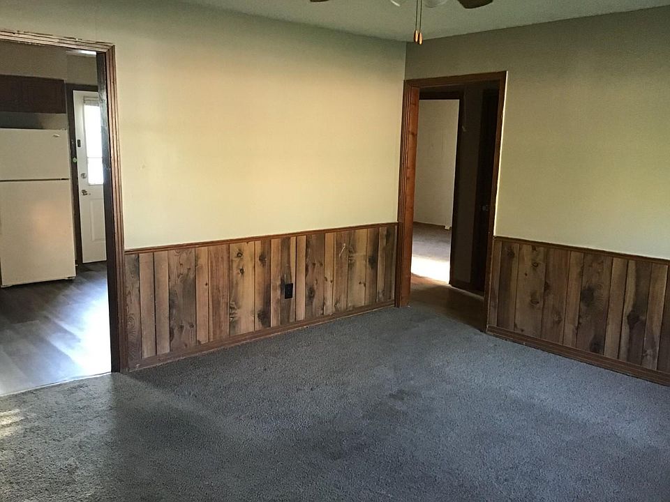1st image of 100 Eastlawn Dr #6