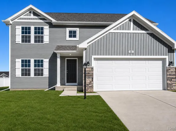 6090 Cousins Dr, Swartz Creek, MI 48473