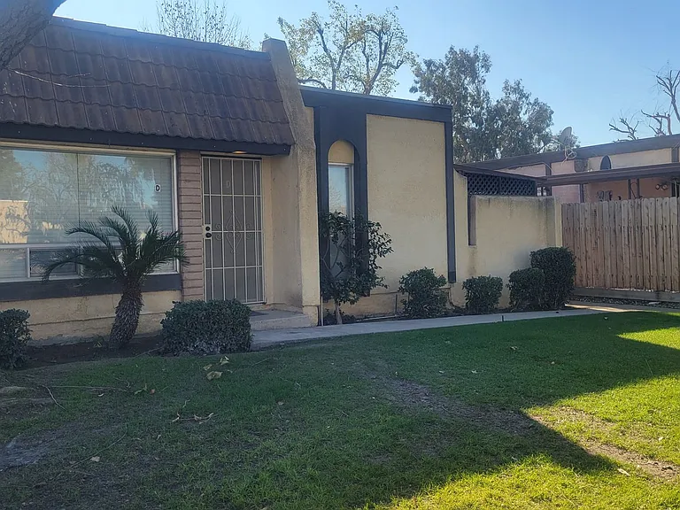 3505 Sampson Ct #D — Photo 1