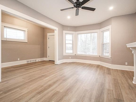 3rd image of 1386 W 110th St