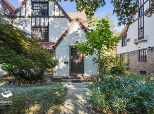 116-33 Union Tpke, Forest Hills, NY 11375