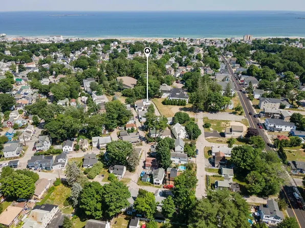 4 Oakland Avenue, Old Orchard Beach, ME 04064