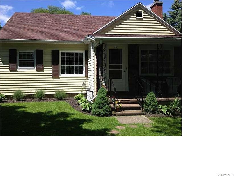 1st image of 24 Laurel Dr