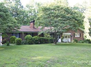 198 Gunters Hill Rd, Boomer, NC 28606