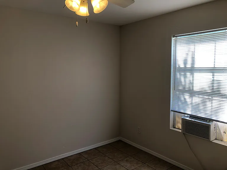815 N Storer Ave #1 — Photo 6