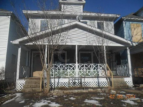 370-372 Morrill Ave photo 1