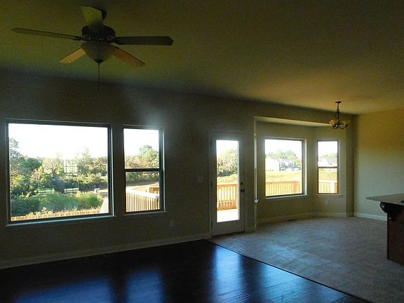 2nd image of 220 Sangria Dr