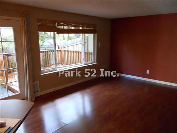 3rd image of 13071 Pacific Hwy SW Unit B