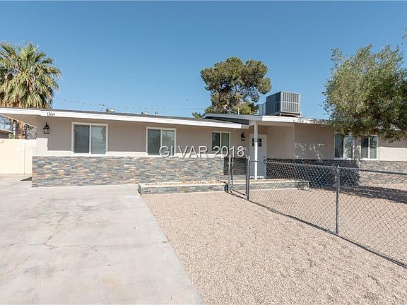 4th image of 1304 Tamerack Ave