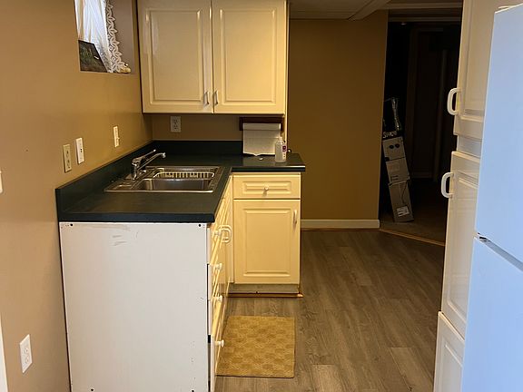 3rd image of 6304 Hillcrest Pl #1