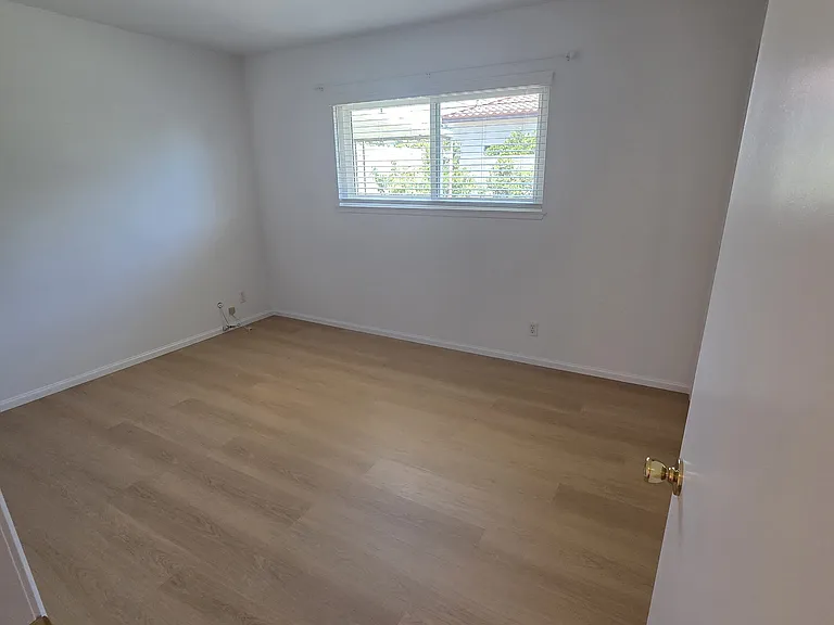 16020 Washburn St — Photo 8