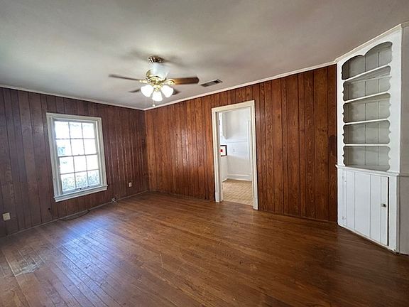 2nd image of 3429-3431 Beverly Pl