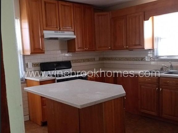 2nd image of 4817 Prosperity Pl #A
