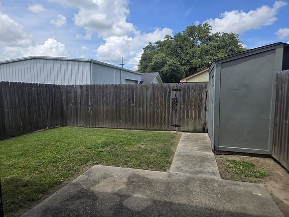 2nd image of 221 N French Quarter Dr