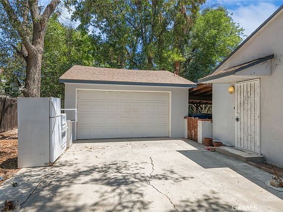 5th image of 4685 Linwood Pl