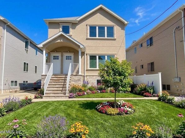 461 Stewart Ave #2
