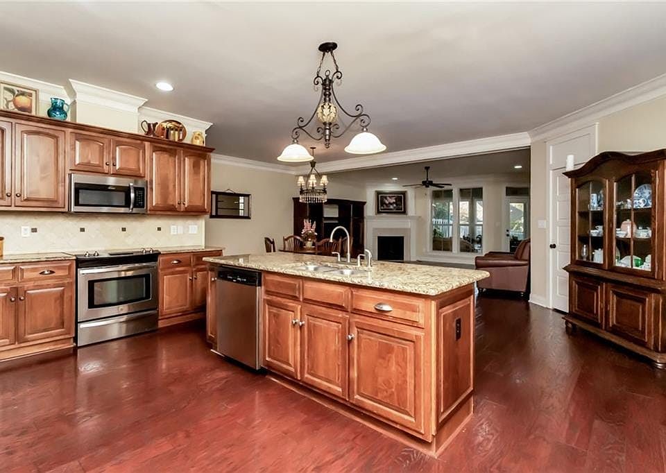 772 Louise Ave, Mobile, AL 36609 Zillow