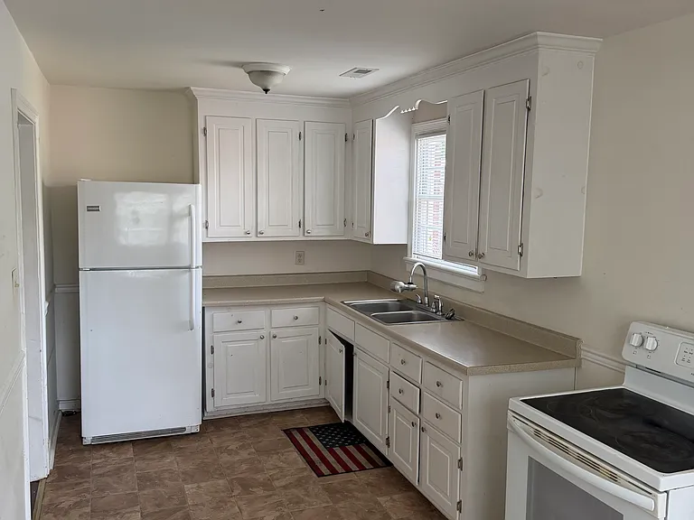 9701 Gardenia Dr — Photo 5