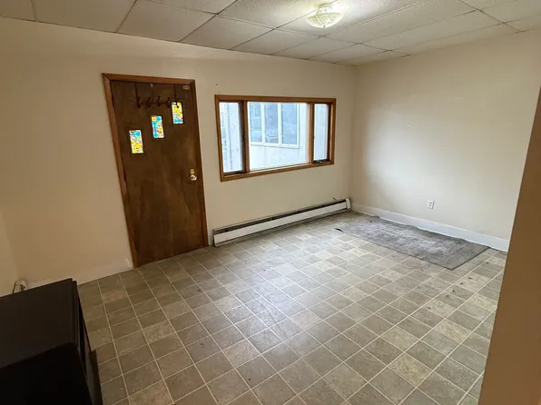 130 N 132 Main St, Taylor, PA 18517