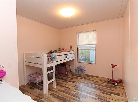 5th image of 1117 Avenue C