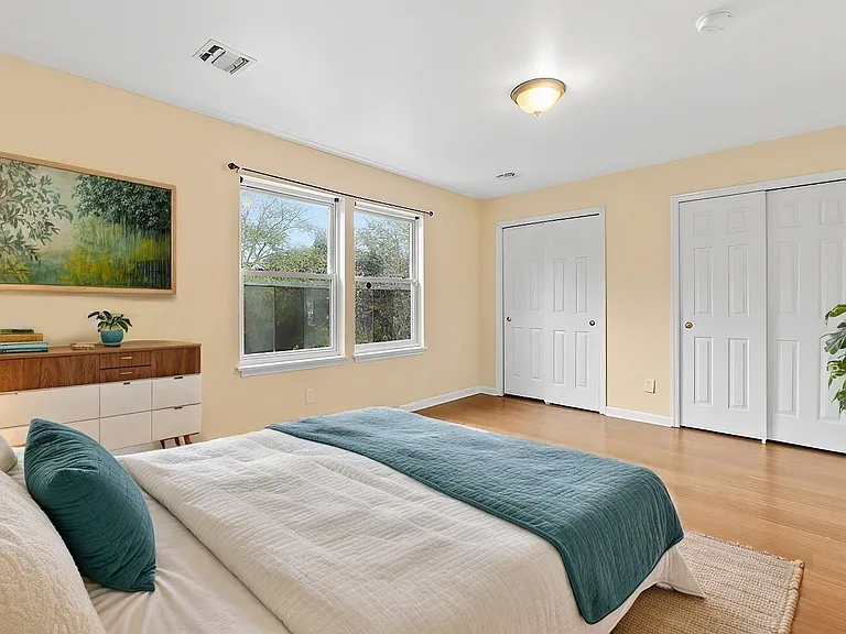 73 Woodlawn Ave #2 — Photo 8